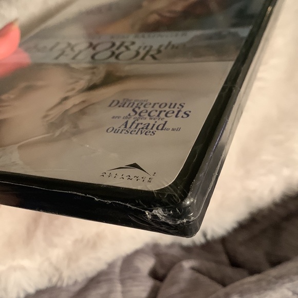 🔥4/$25🔥 Door in the floor. Sealed DVD - Picture 4 of 5